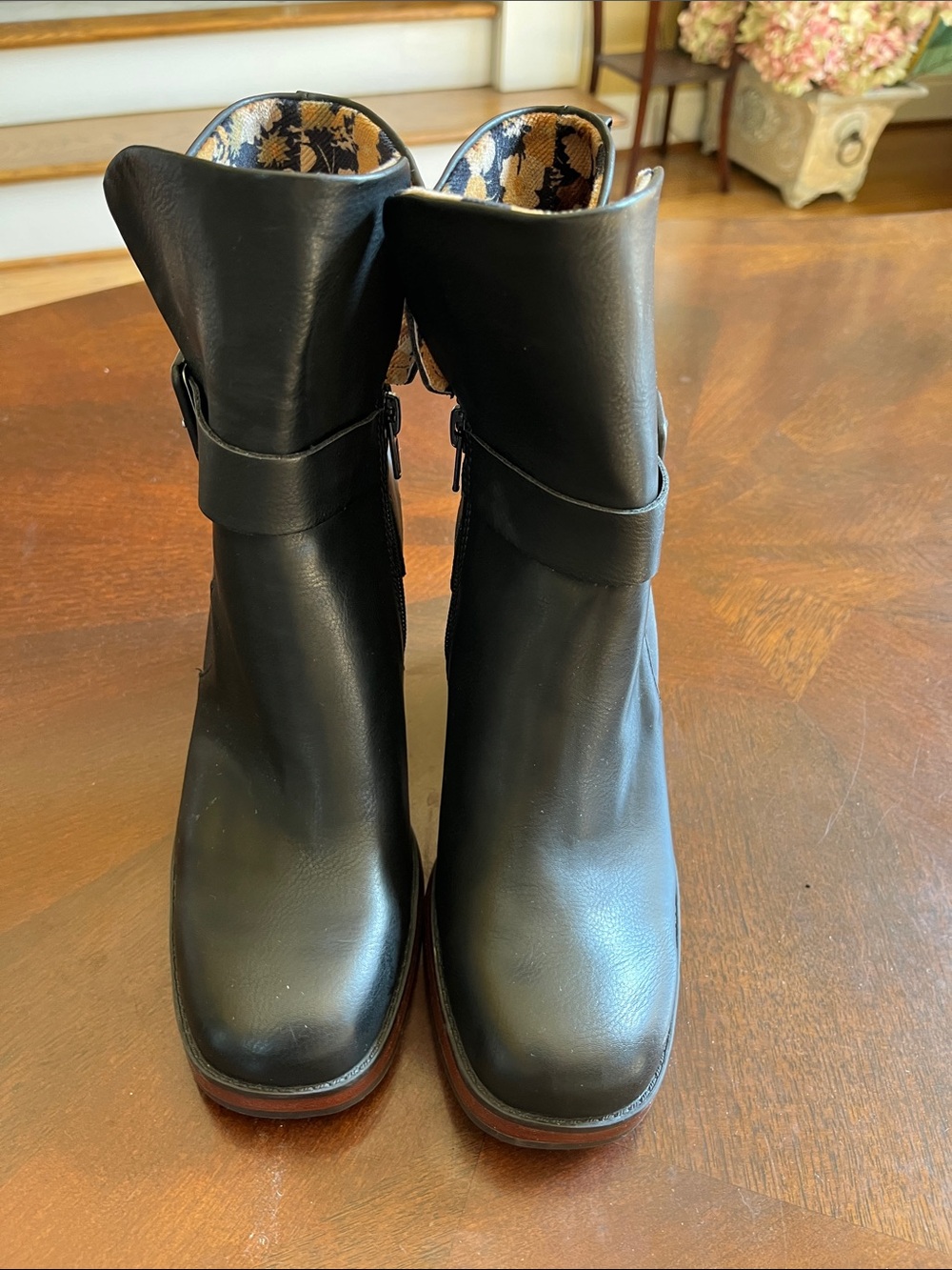Kork-Ease Black Leather Women's Heeled Ankle Boots